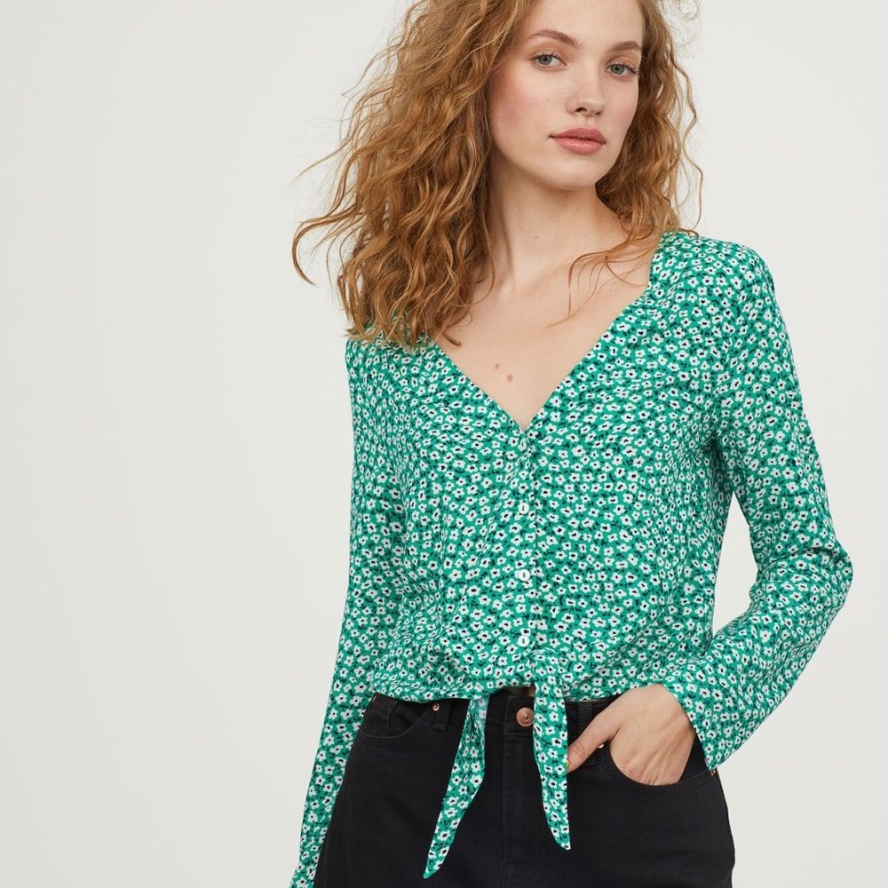 H&M Green Buttoned Tie Front Blouse